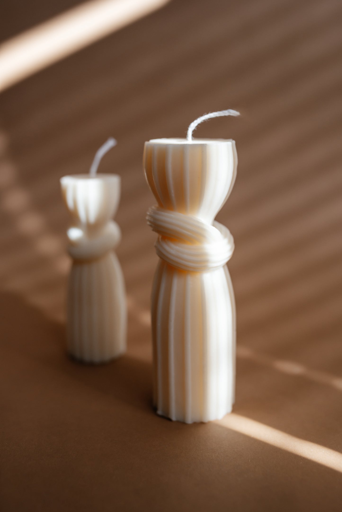 Set of 4 Knot Pillar Candles – Sculptural Soy Wax Candle Set – Decorative Gift for Home Decor or Wedding Table