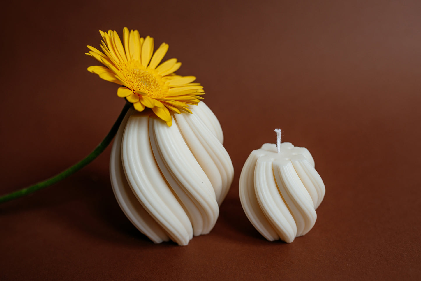 Sculptural Spiral Soy Wax Candle: Minimalist Home Decor Gift