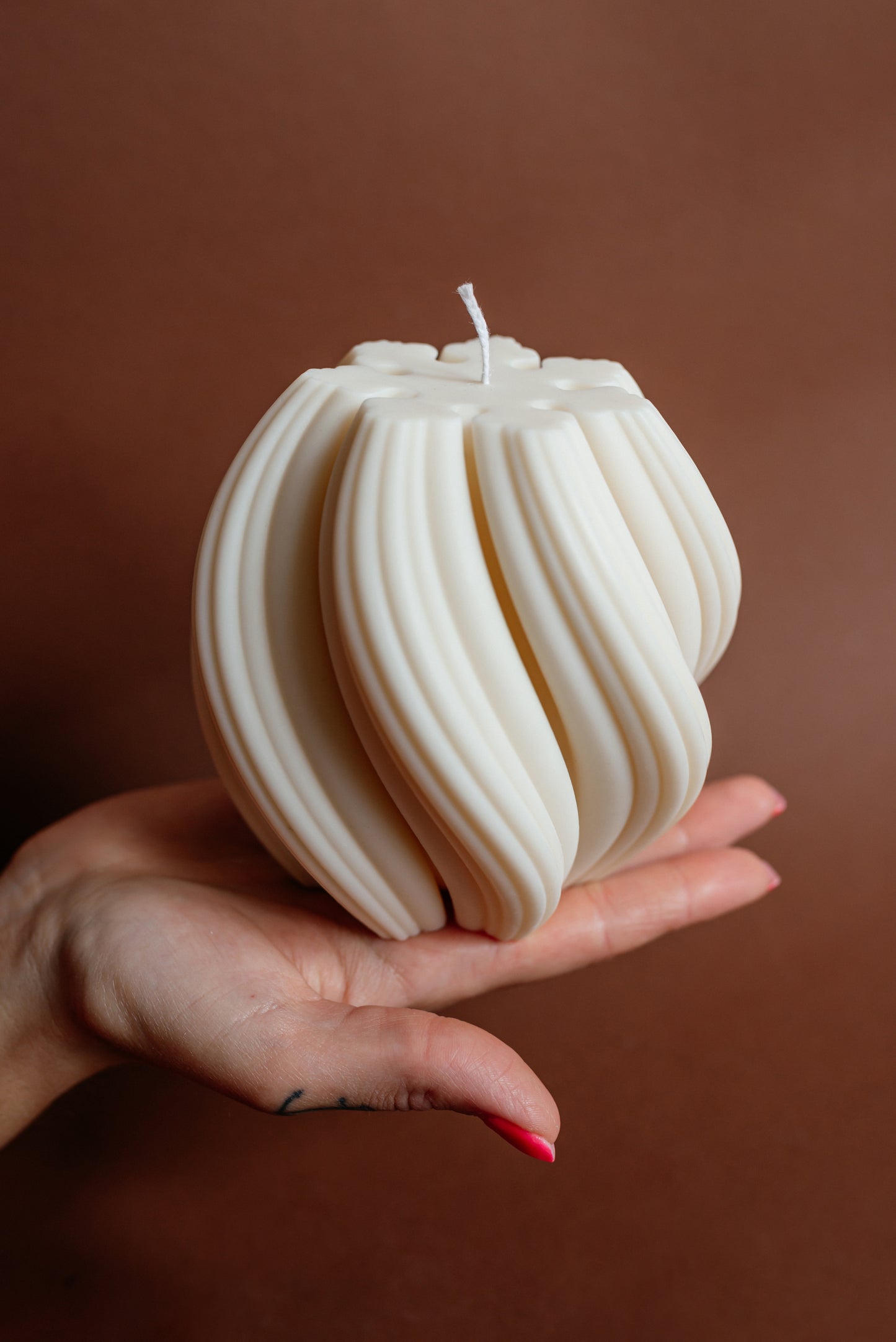 Sculptural Spiral Soy Wax Candle: Minimalist Home Decor Gift