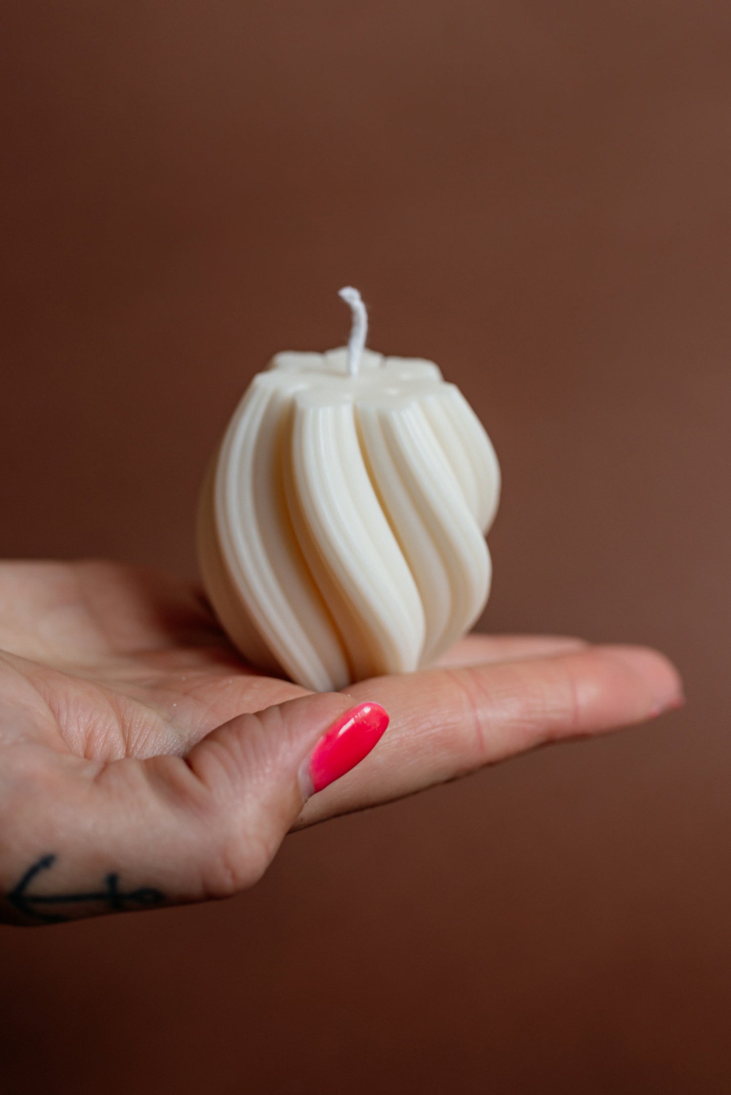Sculptural Spiral Soy Wax Candle: Minimalist Home Decor Gift