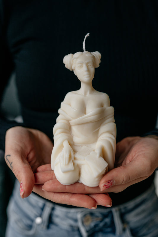 Tarot Reader Candle | Soy Wax Witchy Decor