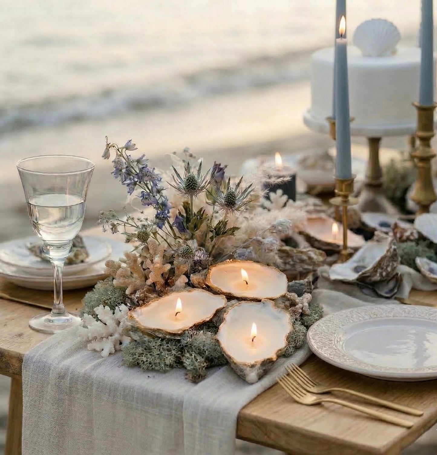 Purple Rim Oyster Shell Wedding Candle – Coastal Wedding Table Decor, Boho Beach Favor, Unique Soy Wax Gift