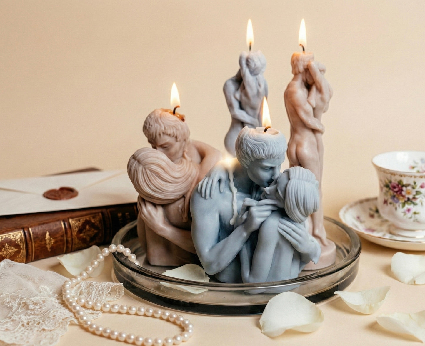 Romantic Couple Candle – Soy Wax Sculptural Gift – Anniversary or Valentine’s Decor – Handmade Love Candle