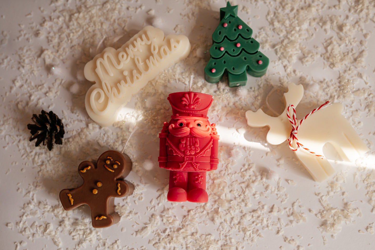 Magical Christmas Candle Gift Box – Cozy Winter Table Décor