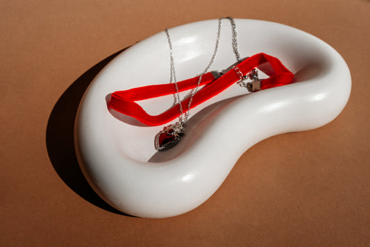 Majestic Bean Oval Plaster Tray | Classic White Handcrafted Jewelry Dish