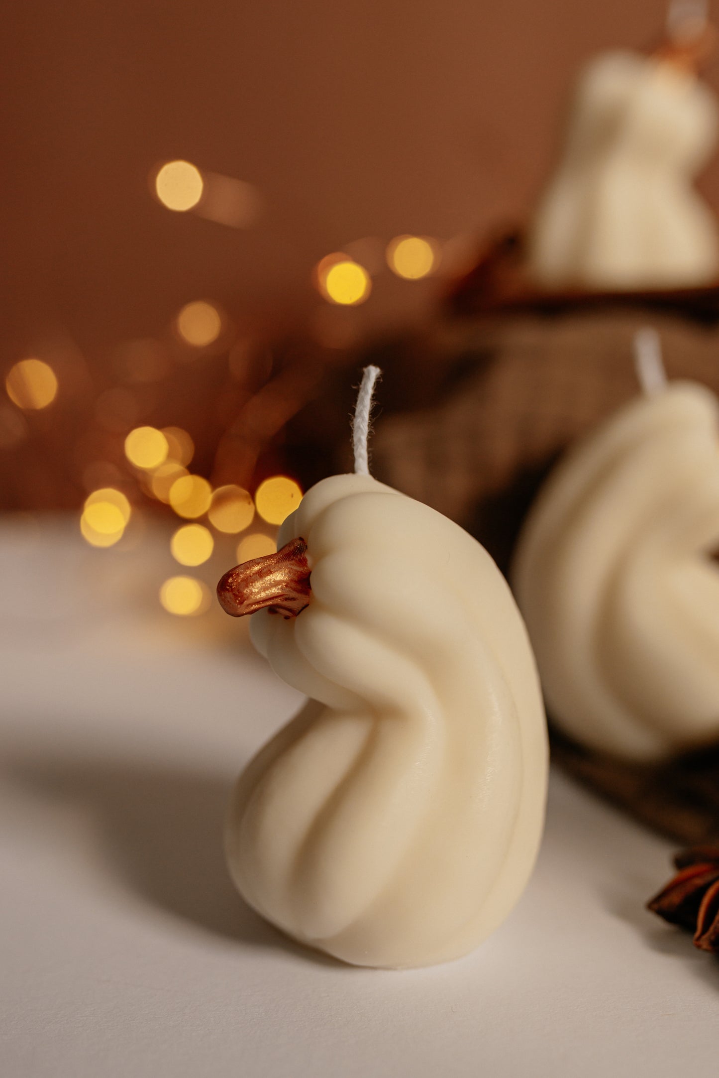 White Pumpkin Candle – Elegant Fall Centerpiece - Minimalist Soy Wax Candle - Autumn Wedding Decor