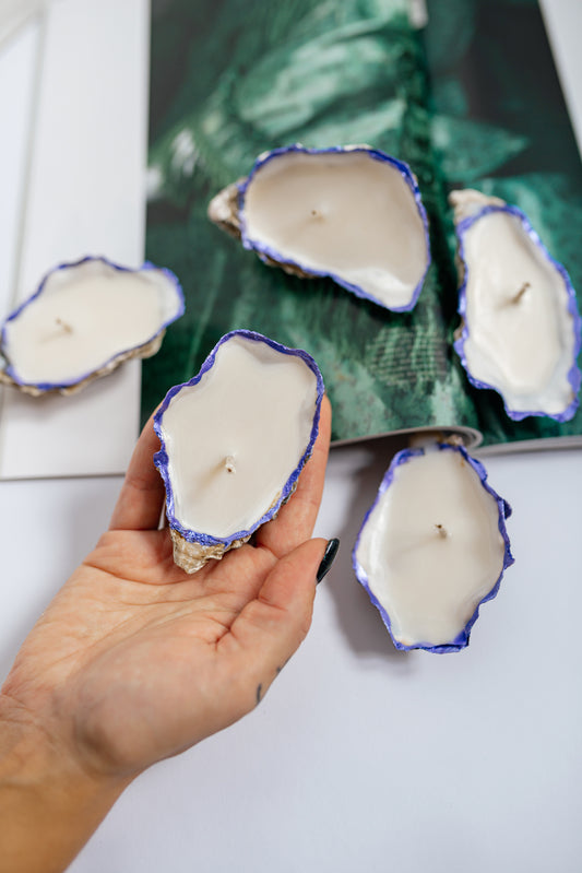 Purple Rim Oyster Shell Wedding Candle – Coastal Wedding Table Decor, Boho Beach Favor, Unique Soy Wax Gift