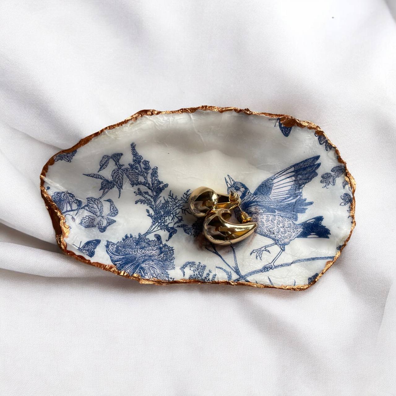 oyster trinket tray
wedding ring dish